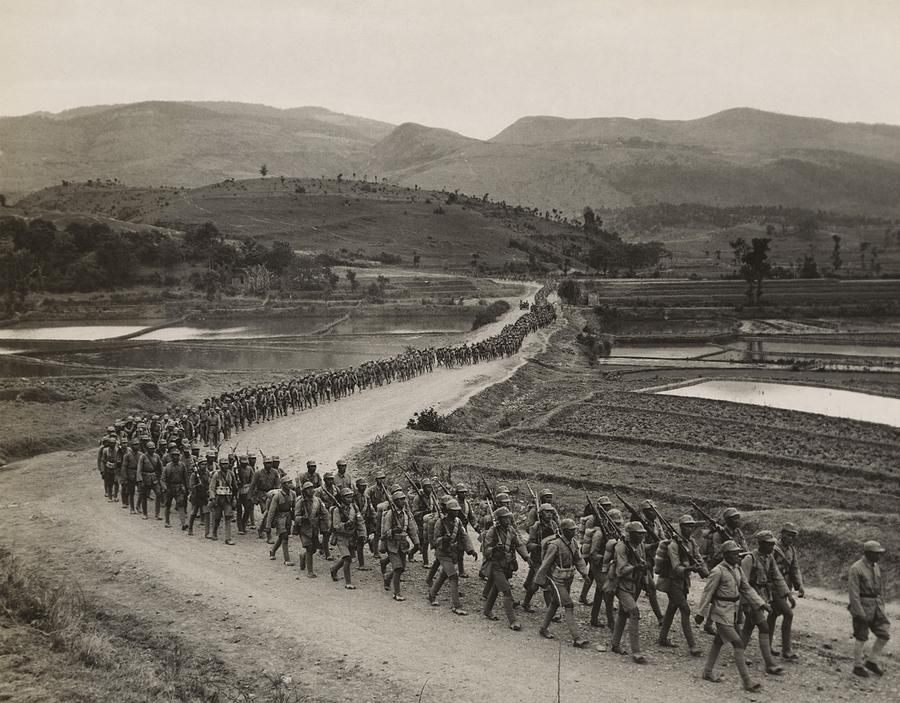 world-war-ii-chinese-soldiers-marching-everett1.jpg