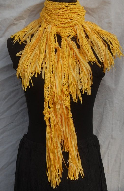  photo fineenabeautifulyellowsandgoldscarf_zpsa14447a1.jpg