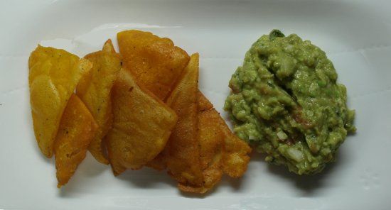nachos con guacamole