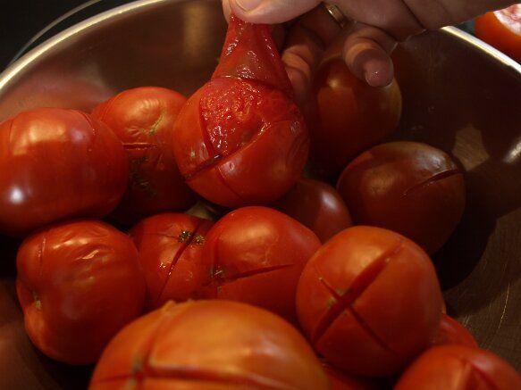 pelar tomate escaldado