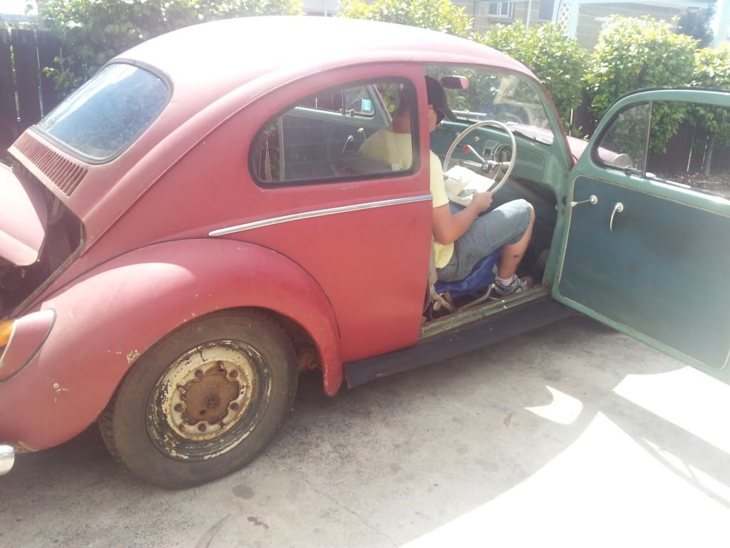 http://i1098.photobucket.com/albums/g372/stoney2681/VW%20Beetle%20BOB/2012-02-13131155.jpg