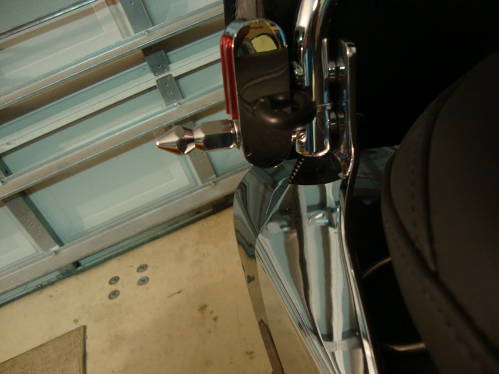 Jardine Mini Sissy Bar How I installed it, brackets behind fender stays