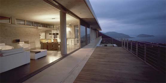 http://i1098.photobucket.com/albums/g380/khl4/asianfanfics/Places/open-space-design-Vacation-House-by-LM-Architects-.jpg