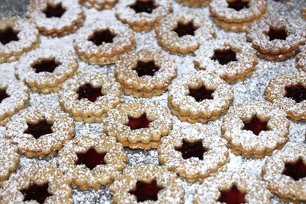  photo linzer1_zpsde0ab3cd.jpg