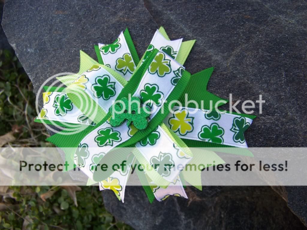 Happy St. Patrick’s Day Lime Shamrock Girls Hairbow