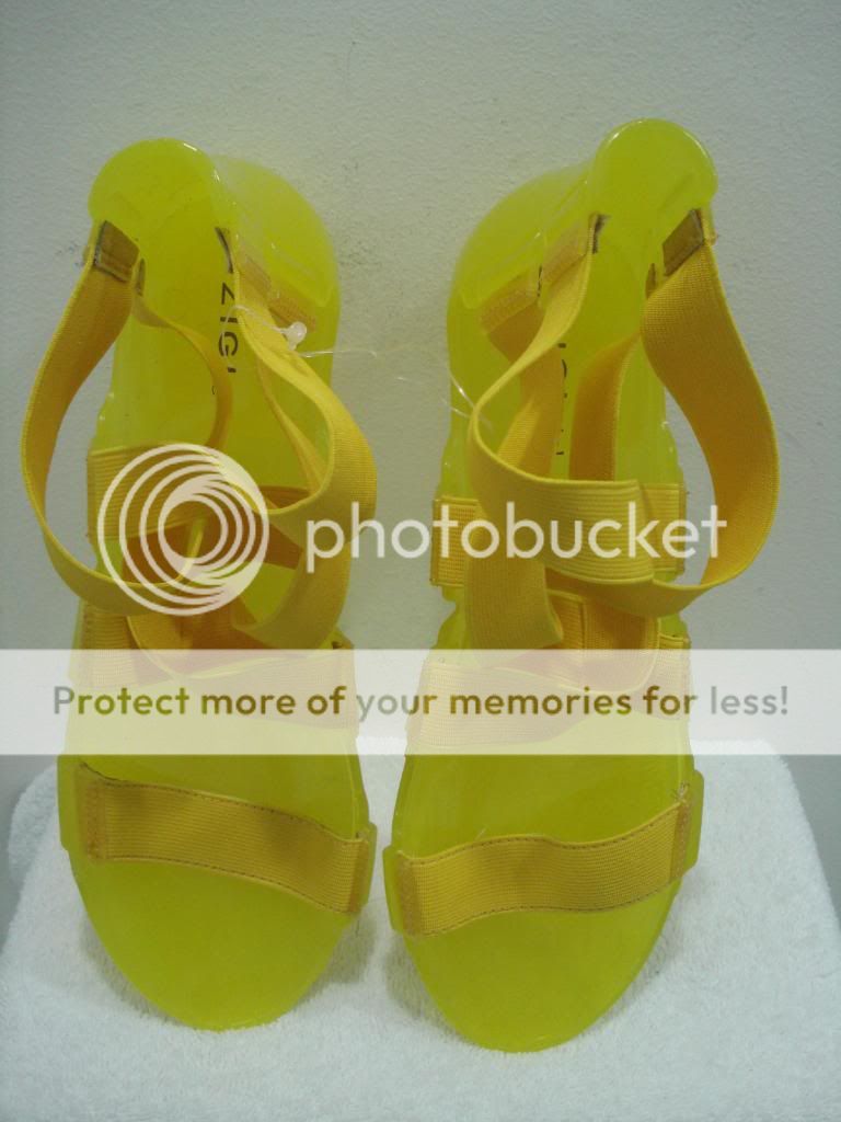 Women’s Zigi Girl Yellow “Gellin” Gladiator Sandals Size 10 